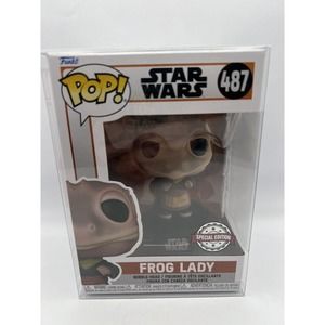 Funko Pop! #487 Star Wars Mandalorian: Frog Lady with Protective Cover